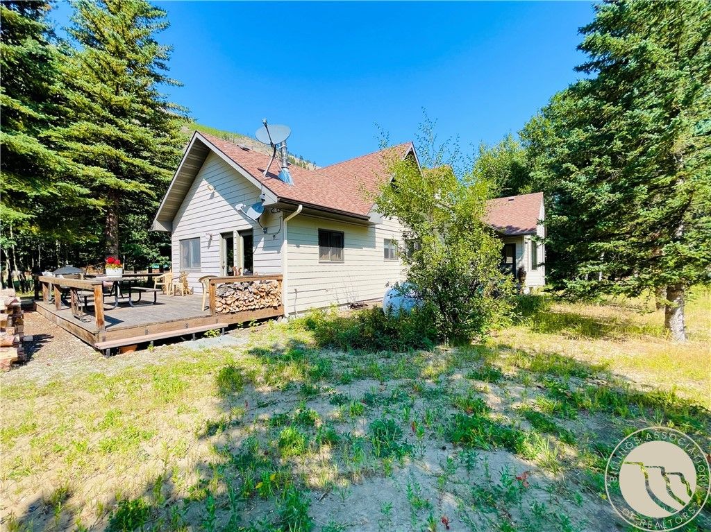 Photo of 7 Black Bear Trail, Red Lodge, MT 59068 (MLS # 358871)