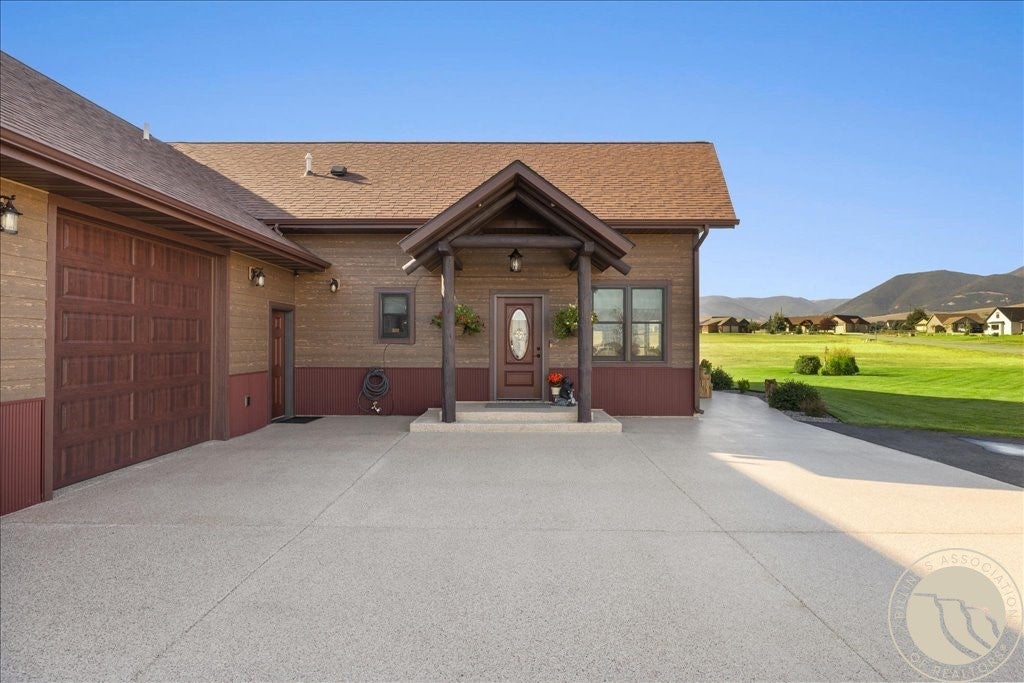 1 Meadowlark Drive