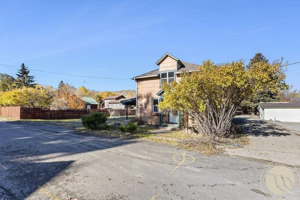 8 N Davidson Avenue
