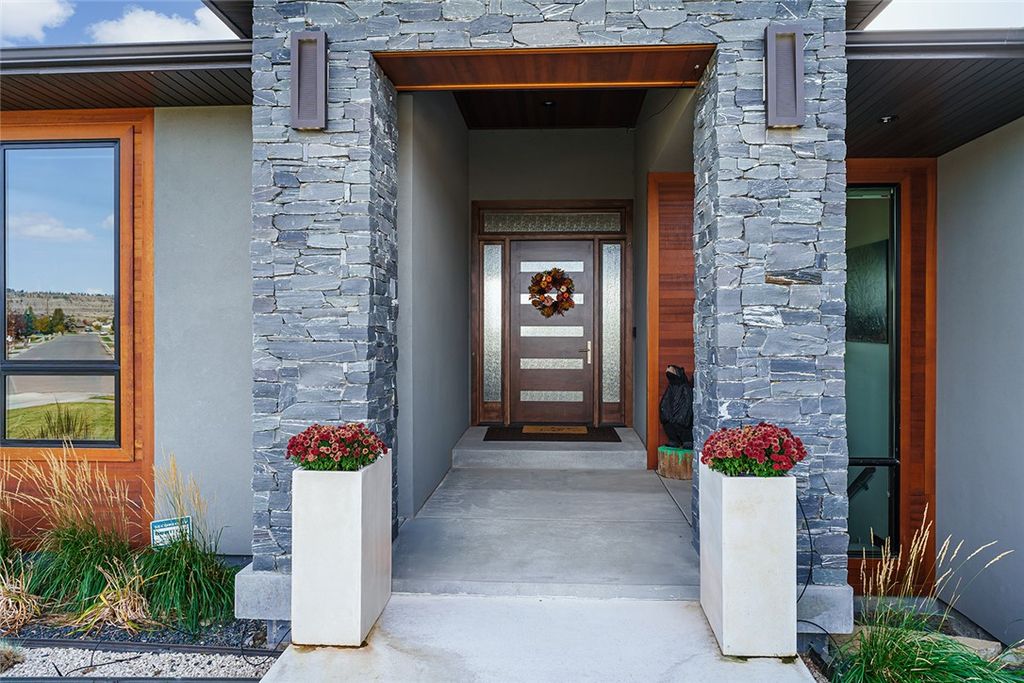 Photo of 1039 Vineyard Way, Billings, MT 59106 (MLS # 356514)