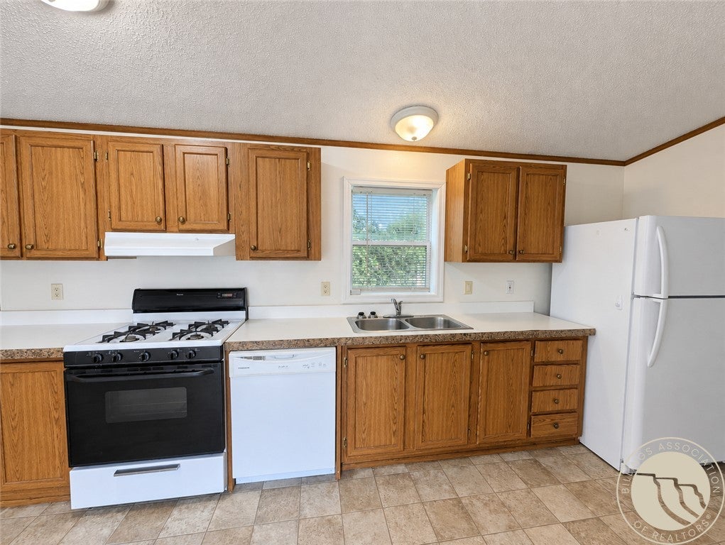2224 Highway 87 E #195