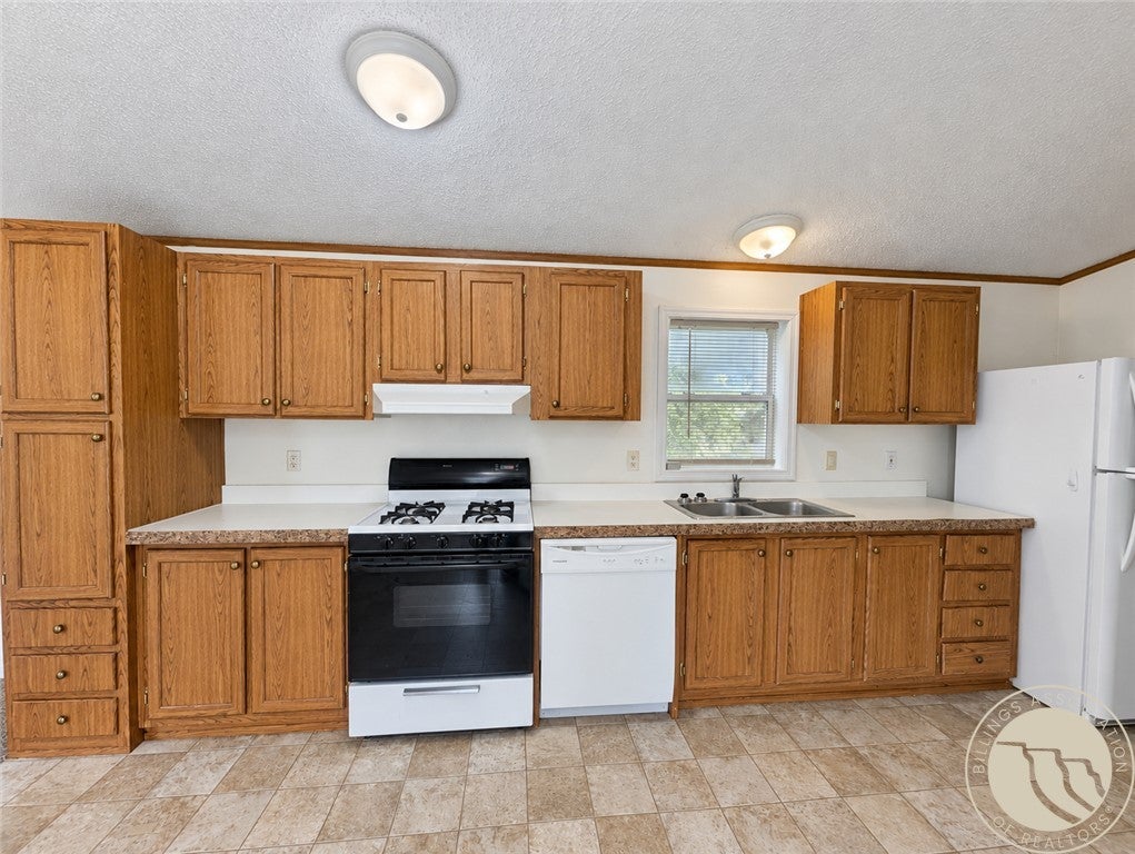 2224 Highway 87 E #195