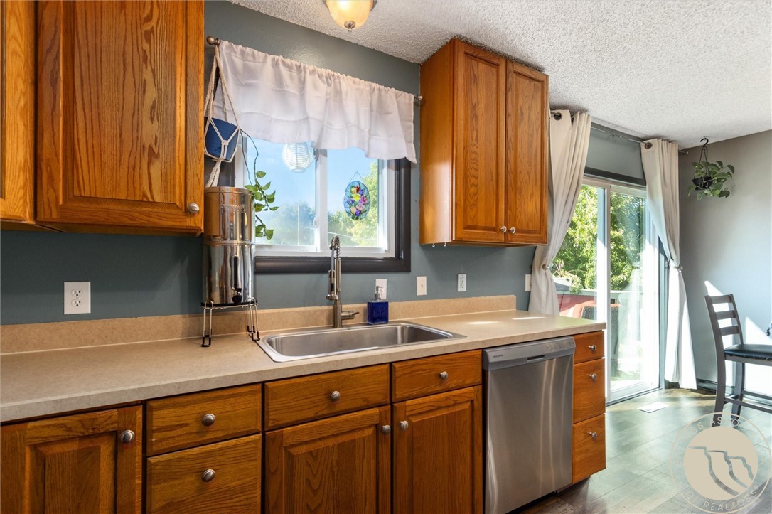 2905 Lynwood Circle