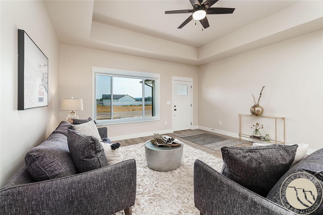 1327 Tania Circle