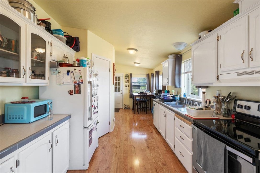 4605 Old Custer