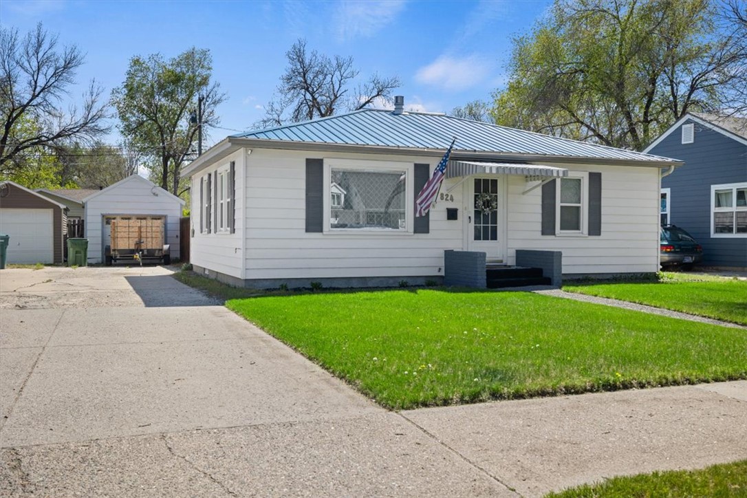 824 Wyoming Avenue