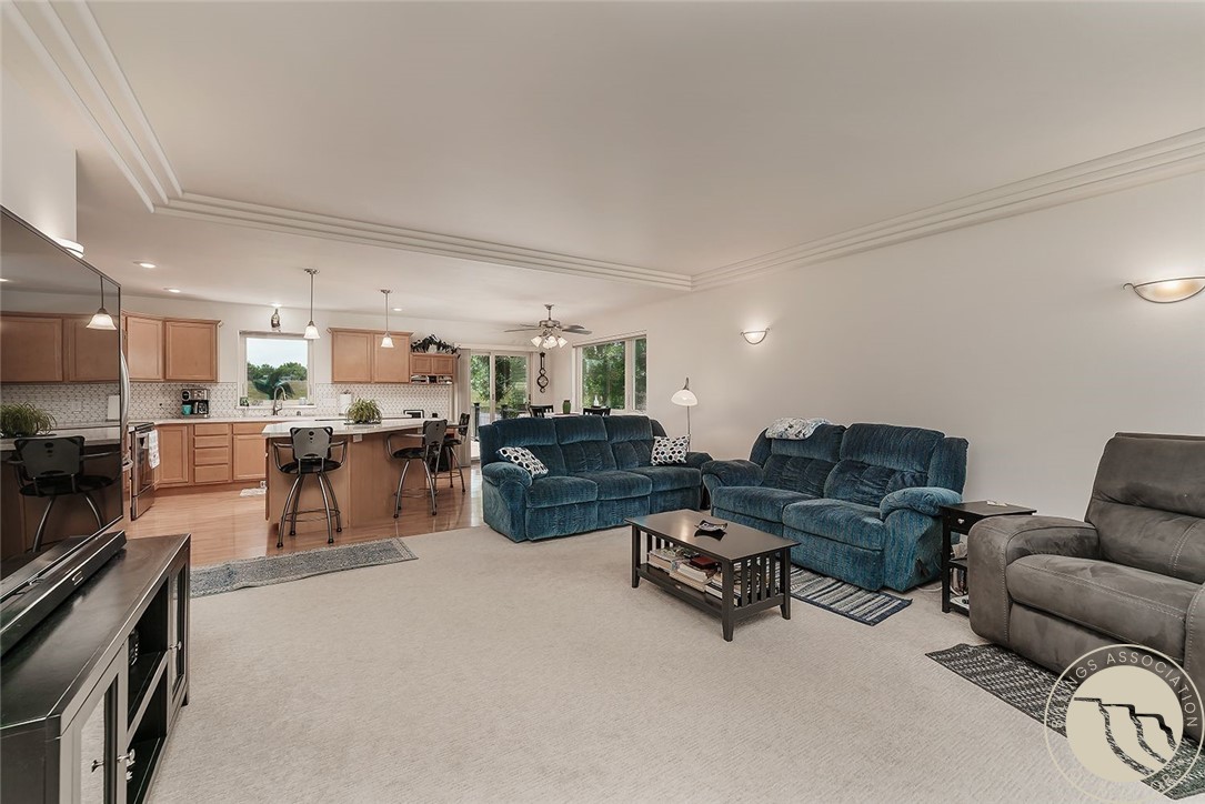 14 W Antelope Trail