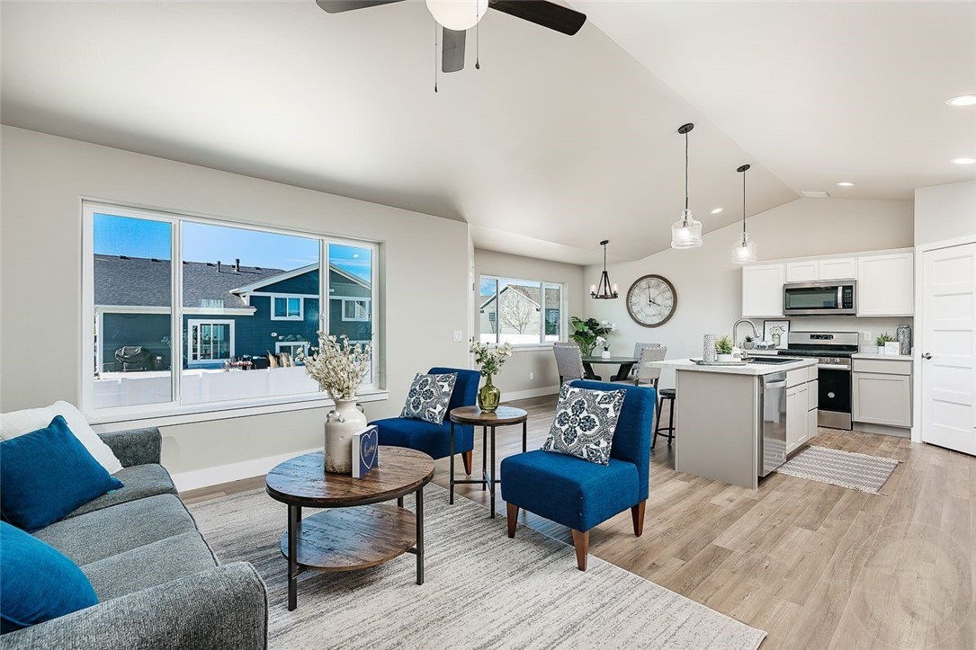 589 Chino Circle