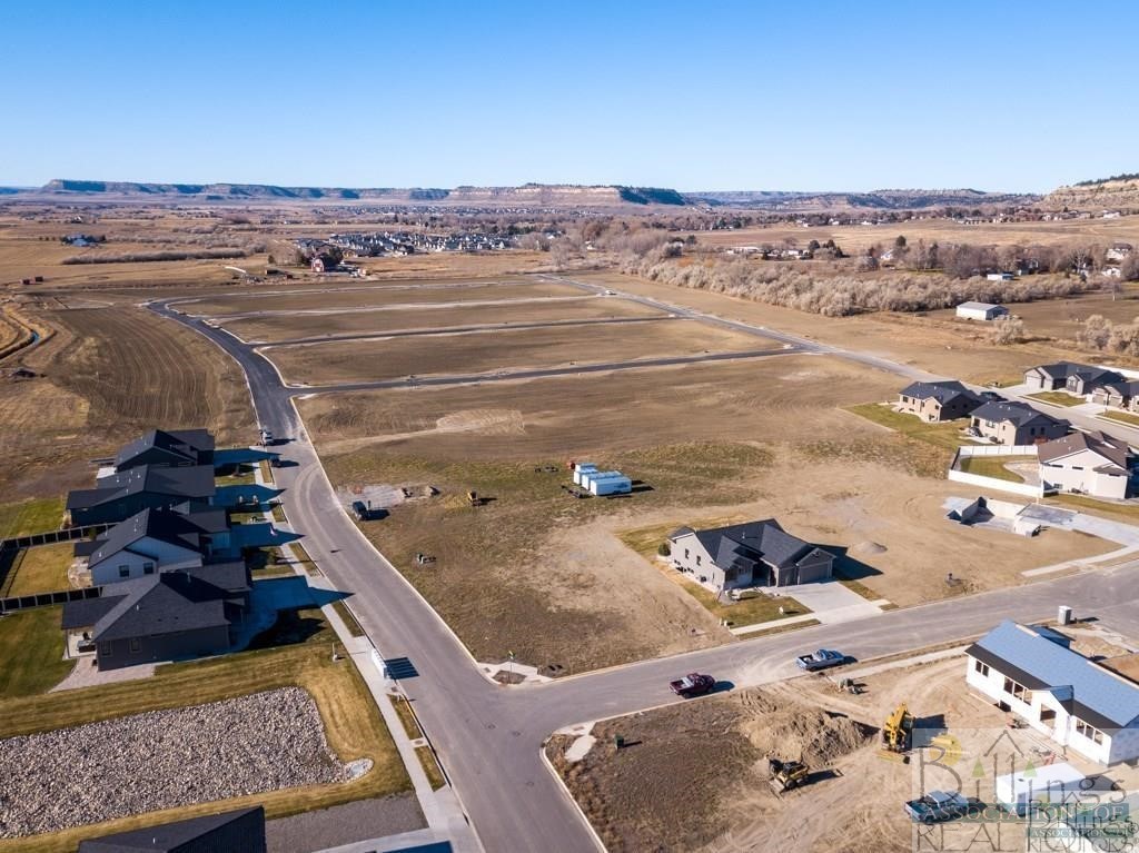 4902 Silver Creek Trail