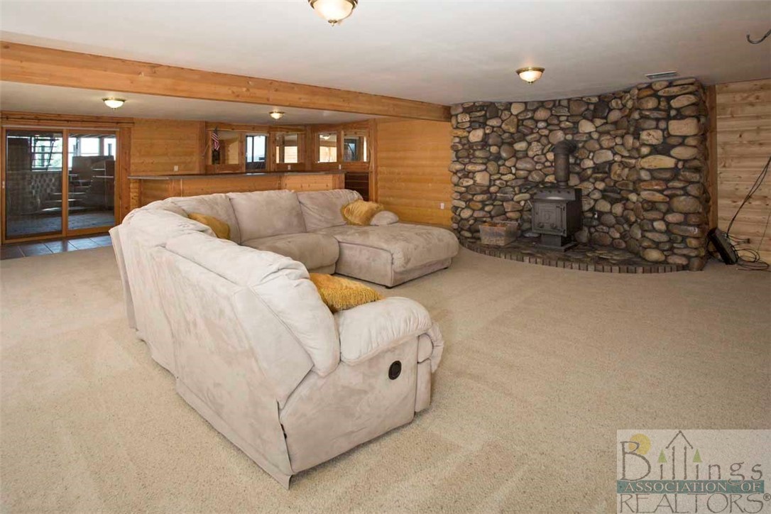 Billings, Montana 59101, United States, 5 Bedrooms Bedrooms, ,4 BathroomsBathrooms,Residential,Active,72131