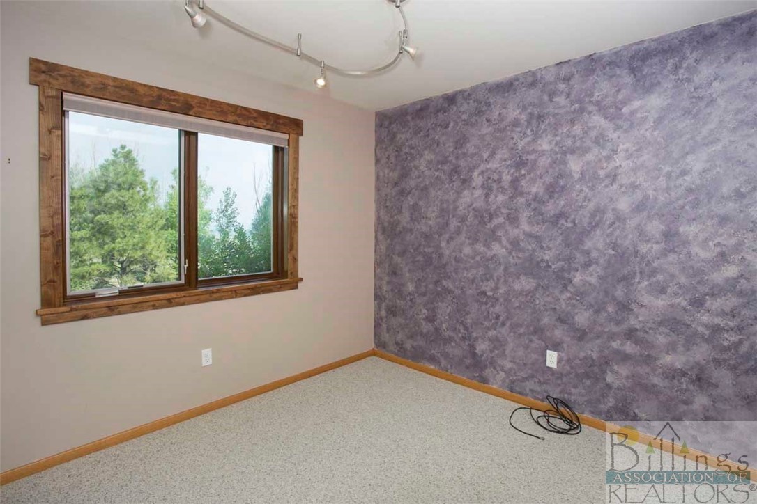 Billings, Montana 59101, United States, 5 Bedrooms Bedrooms, ,4 BathroomsBathrooms,Residential,Active,72131