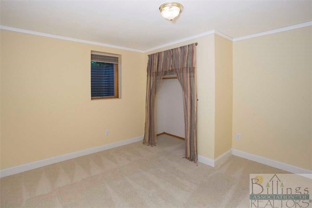 Billings, Montana 59101, United States, 5 Bedrooms Bedrooms, ,4 BathroomsBathrooms,Residential,Active,72131