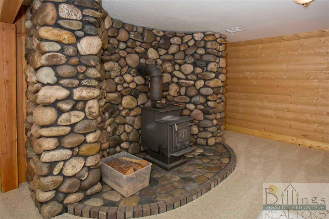 Billings, Montana 59101, United States, 5 Bedrooms Bedrooms, ,4 BathroomsBathrooms,Residential,Active,72131