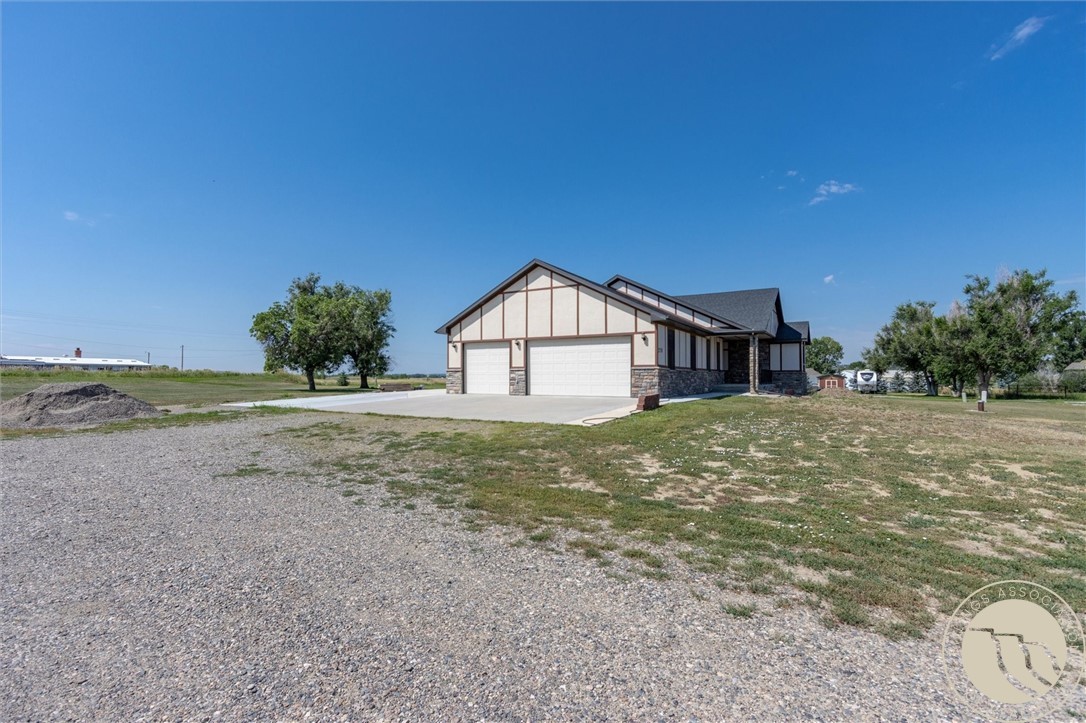 2758 Doss Lane