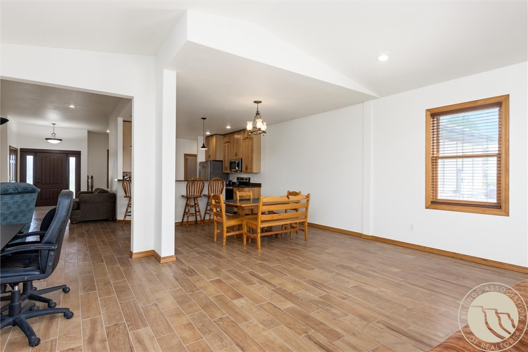 2758 Doss Lane