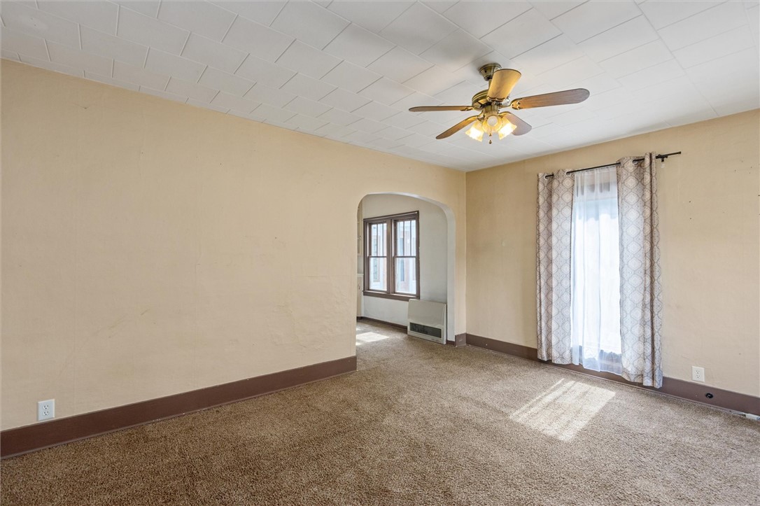 119 S Woodard Avenue