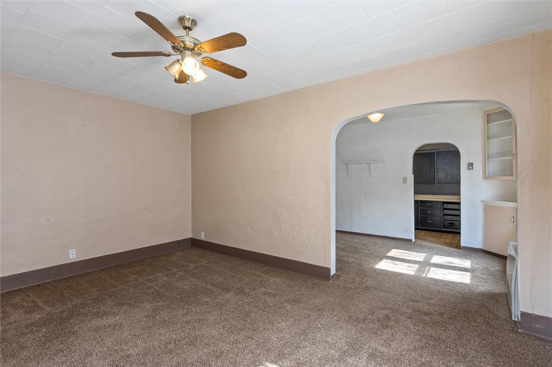 119 S Woodard Avenue