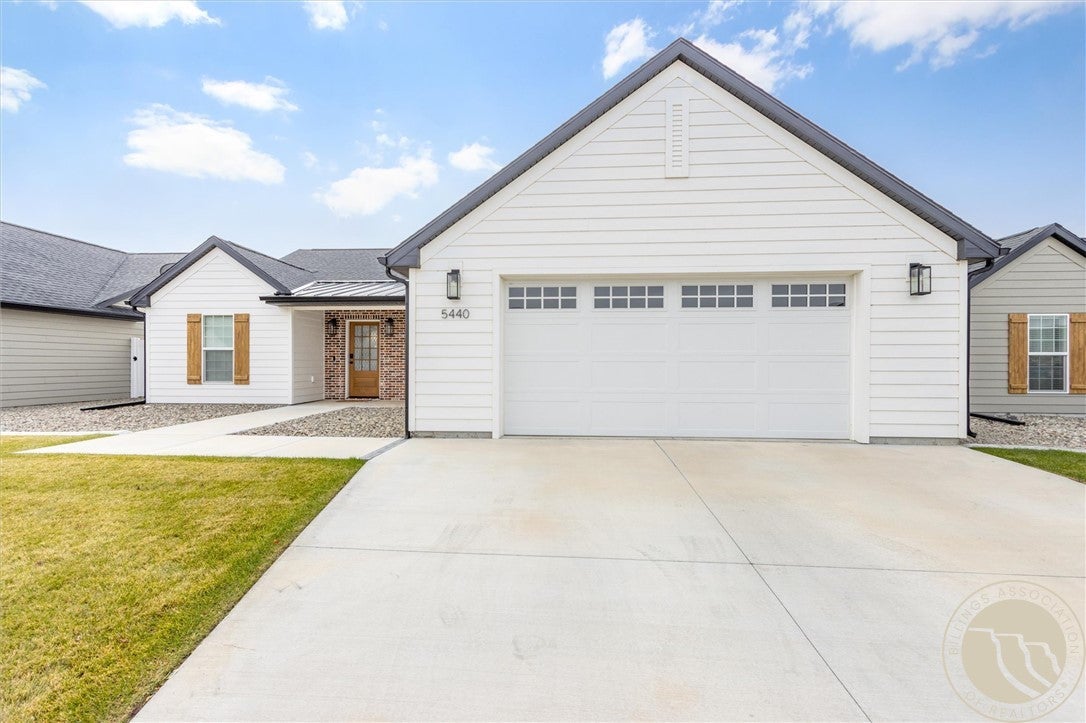 5440 Apple Rose Lane