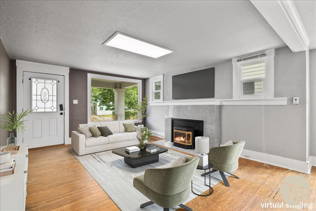243 Avenue F