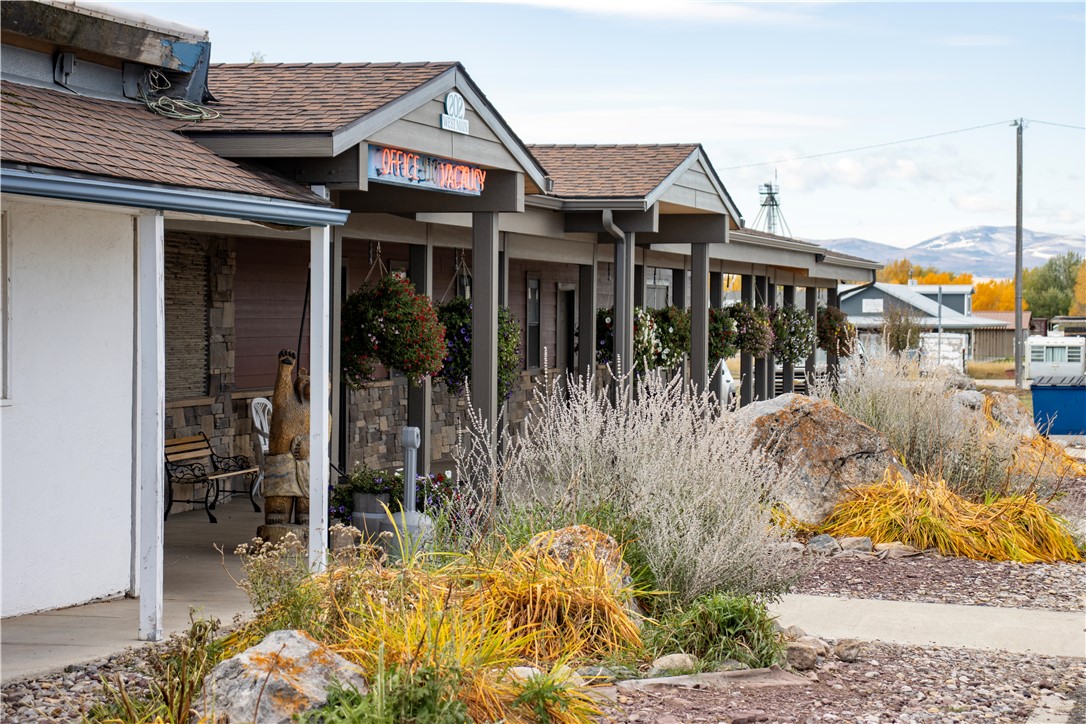 202 & 301 W Main Street