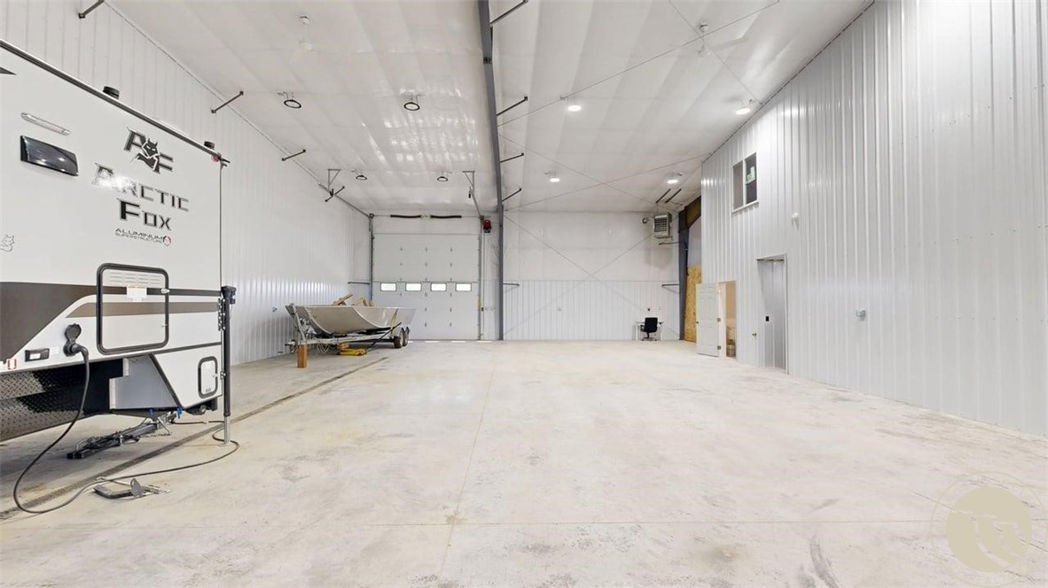 3734 Cresent Lake Rd #4