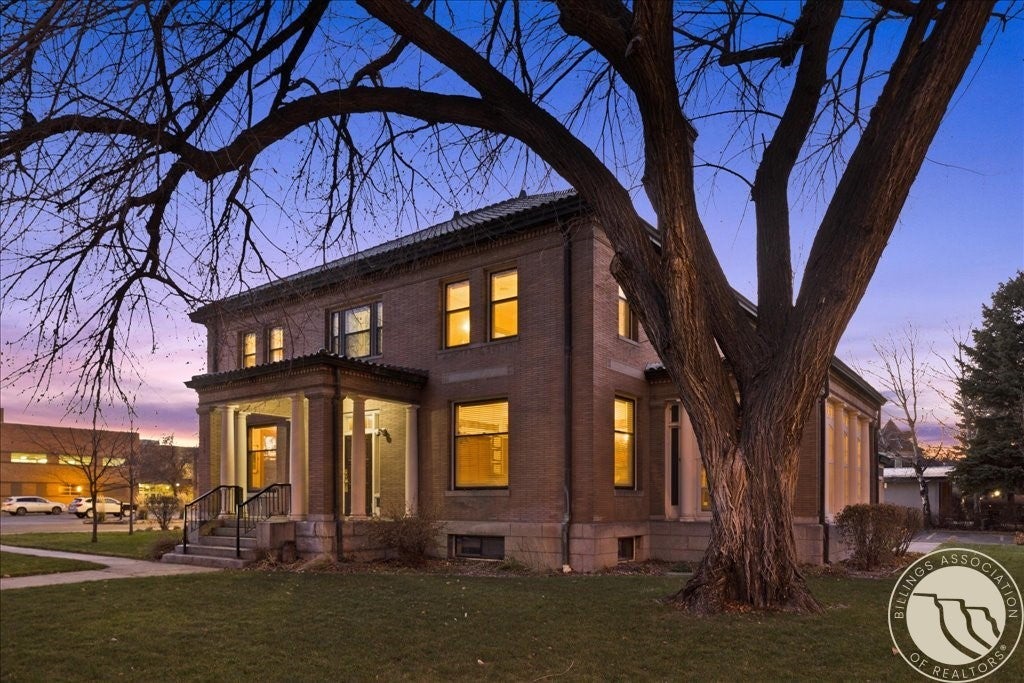 820 Division Street