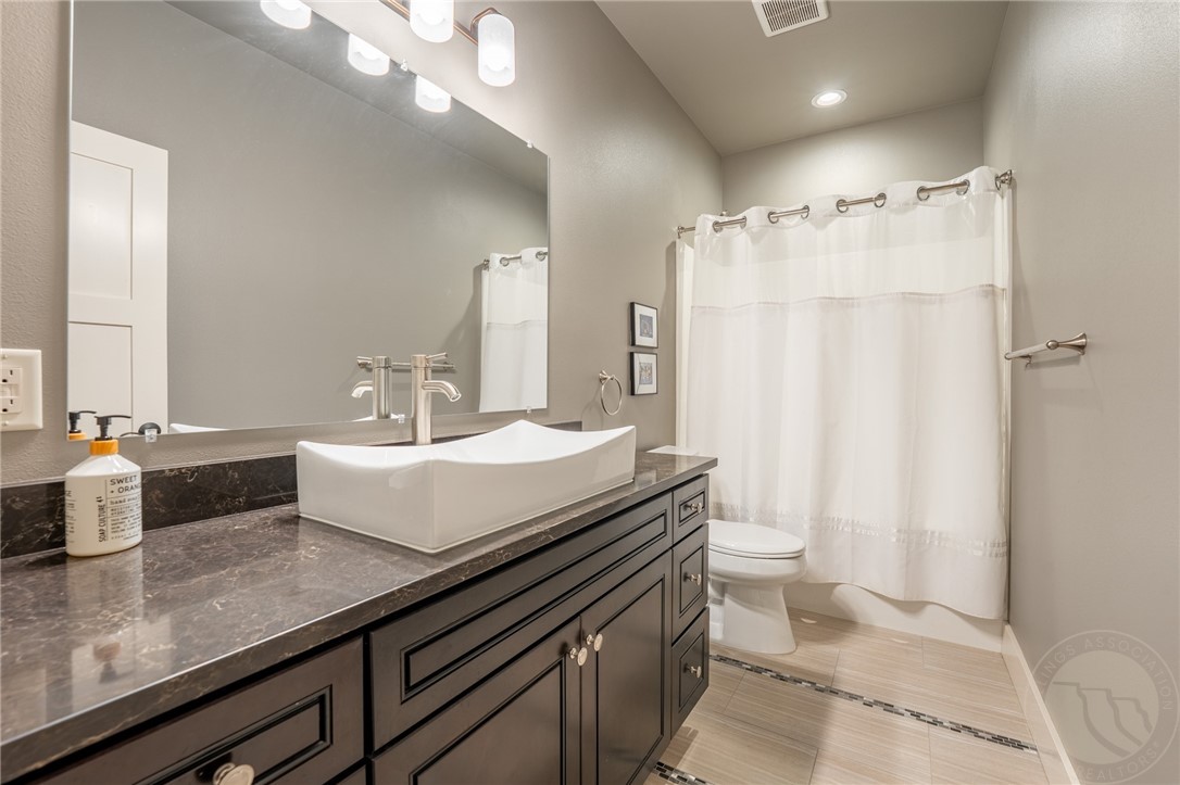 Billings, Montana 59106, United States, 6 Bedrooms Bedrooms, ,4 BathroomsBathrooms,Residential,Active,96570