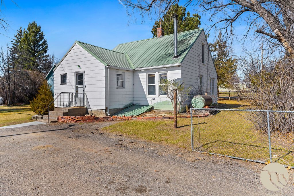 Photo of 402 Second Avenue W, Ryegate, MT 59074 (MLS # 358284)