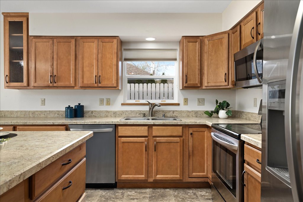 2095 17th Street West #2