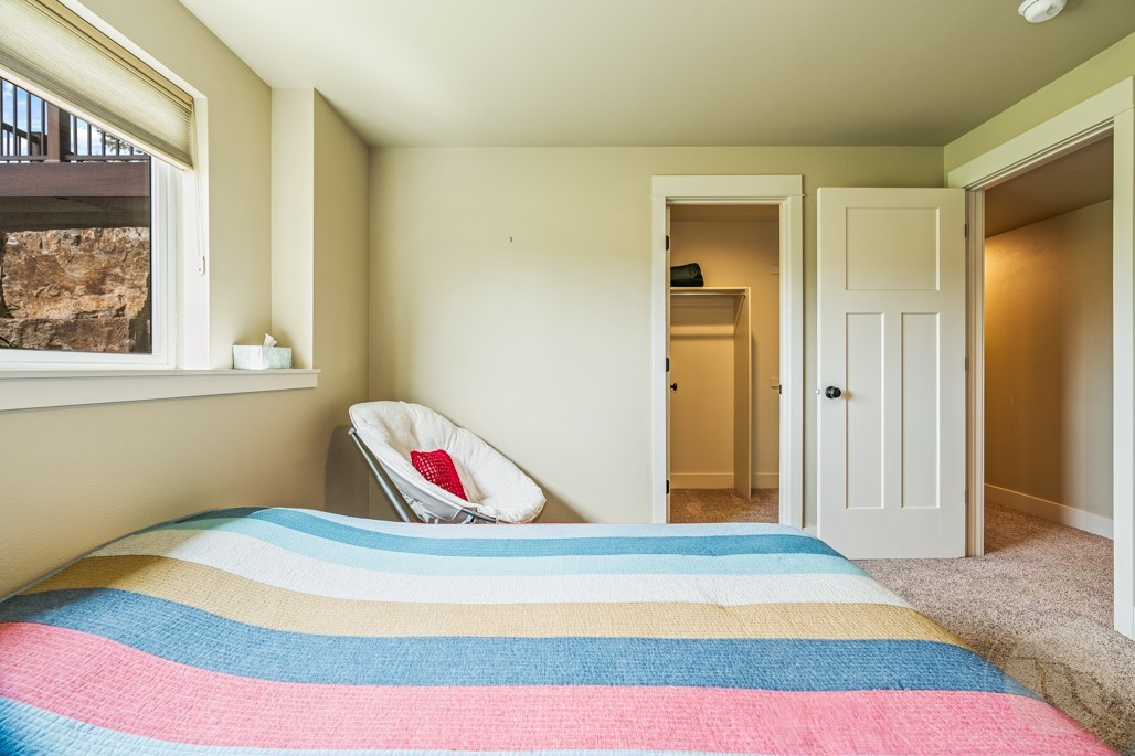 Billings, Montana 59106, United States, 5 Bedrooms Bedrooms, ,3 BathroomsBathrooms,Residential,Active,141447