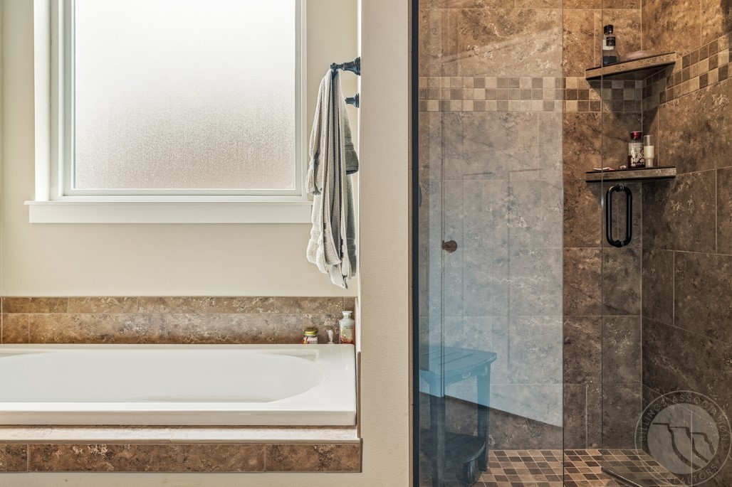 Billings, Montana 59106, United States, 5 Bedrooms Bedrooms, ,3 BathroomsBathrooms,Residential,Active,141447