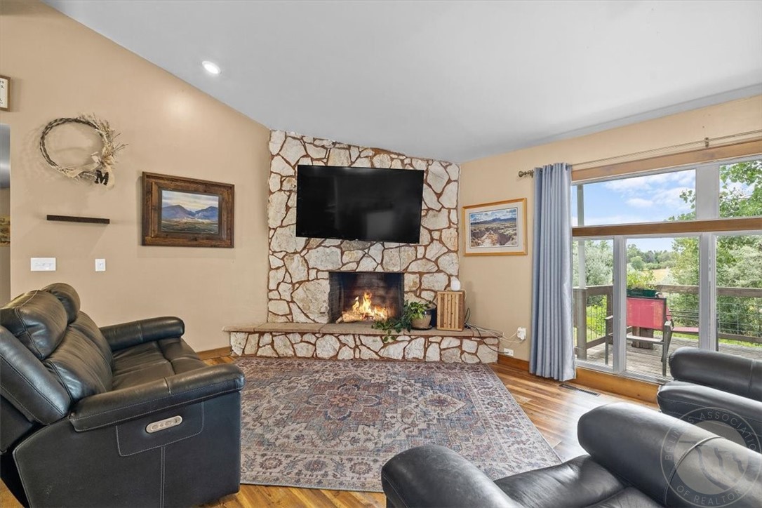 1629 Cove Lane