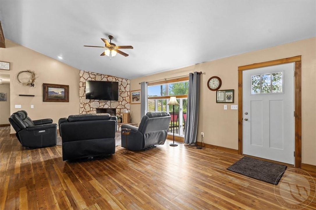 1629 Cove Lane
