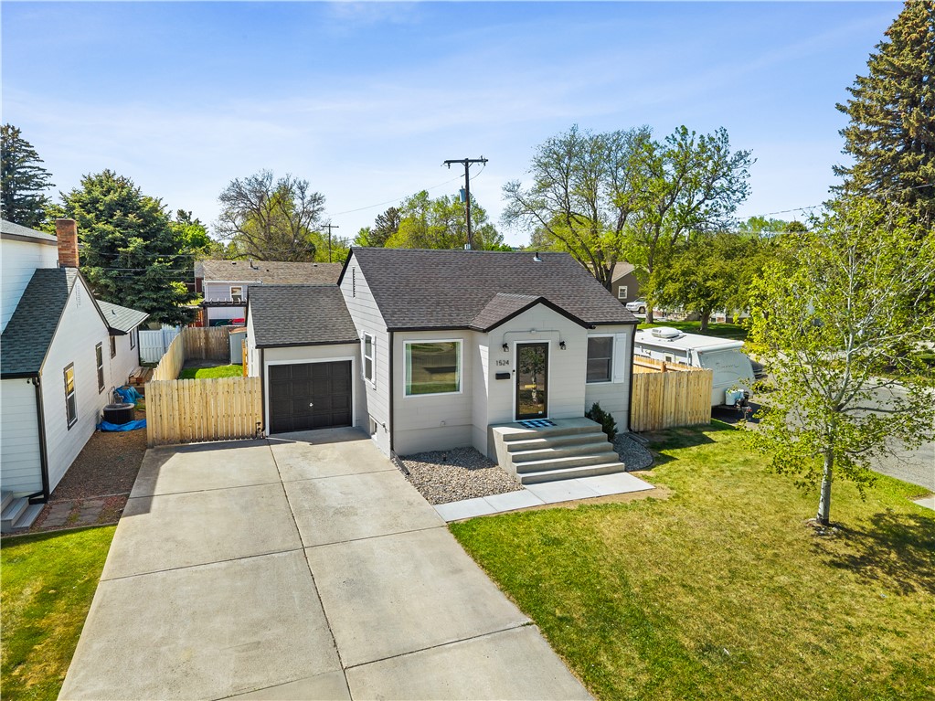 1524 11th Street W