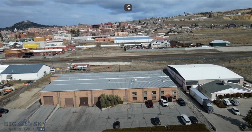1011 E Second