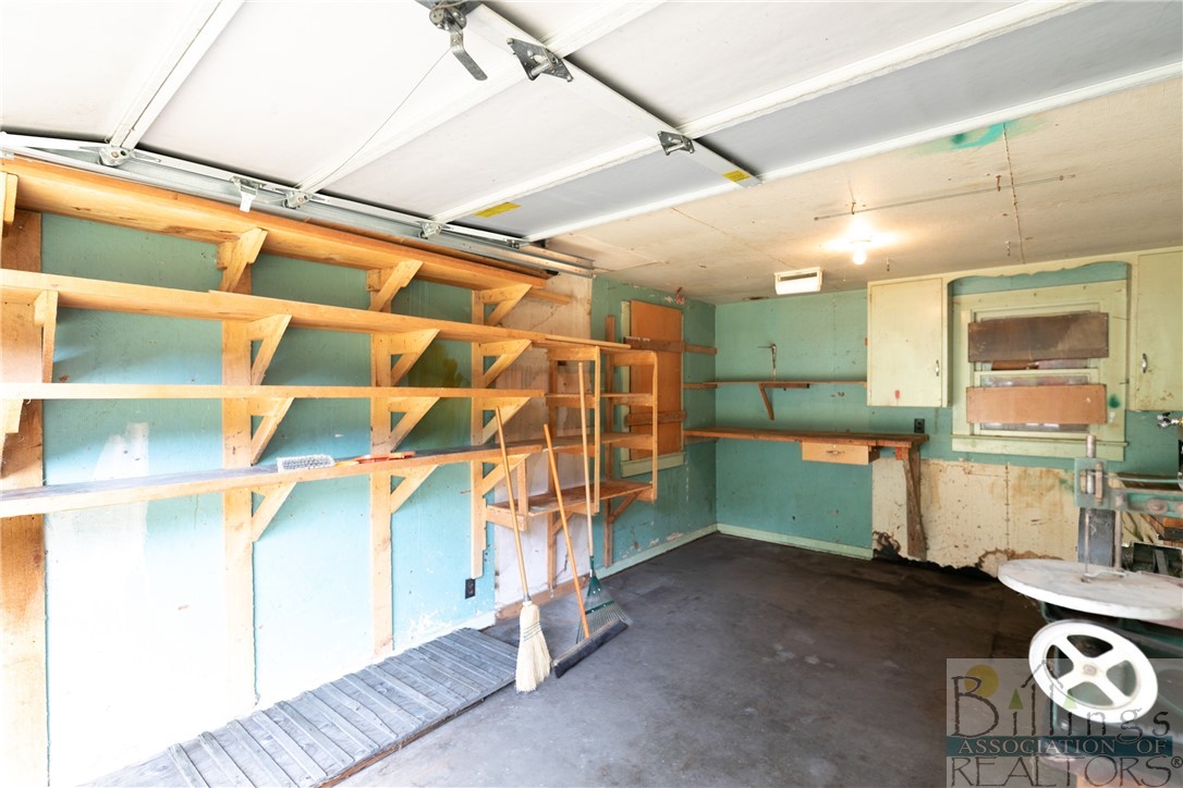 Billings, Montana 59101, United States, 2 Bedrooms Bedrooms, ,1 BathroomBathrooms,Residential,Contingent,54121