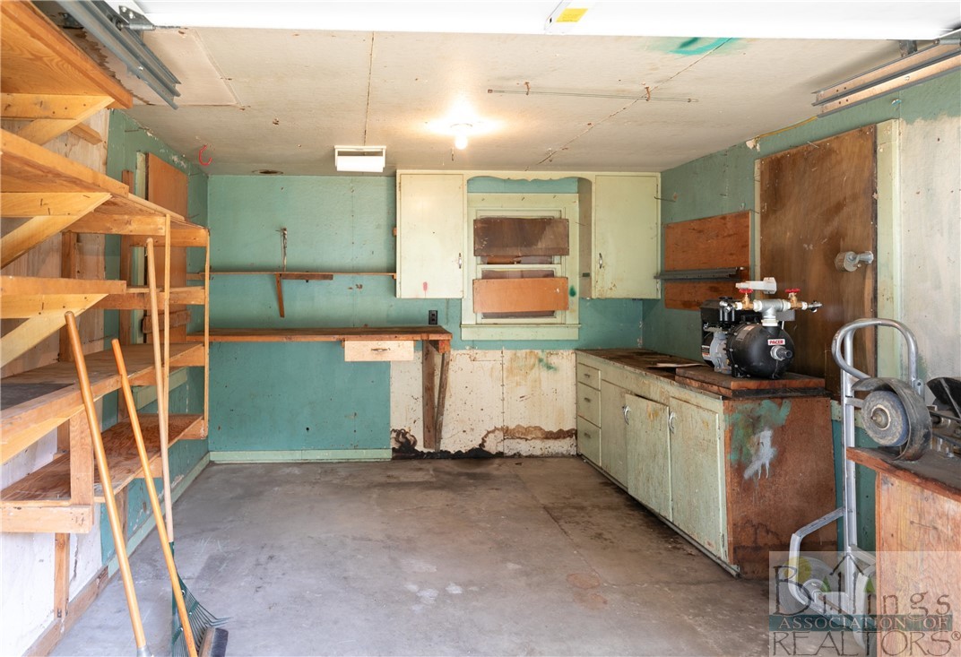 Billings, Montana 59101, United States, 2 Bedrooms Bedrooms, ,1 BathroomBathrooms,Residential,Contingent,54121