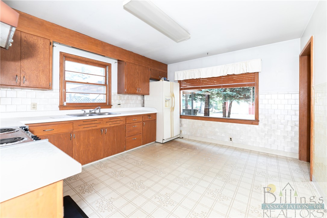 Billings, Montana 59101, United States, 2 Bedrooms Bedrooms, ,1 BathroomBathrooms,Residential,Contingent,54121