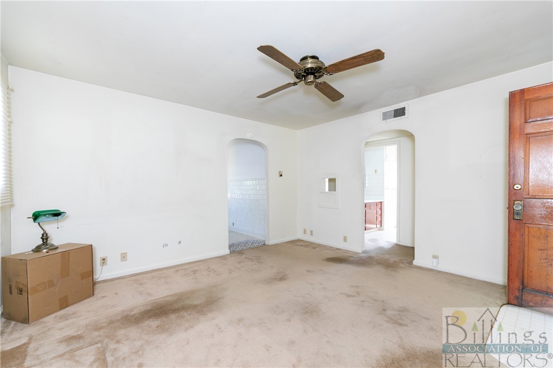 Billings, Montana 59101, United States, 2 Bedrooms Bedrooms, ,1 BathroomBathrooms,Residential,Contingent,54121