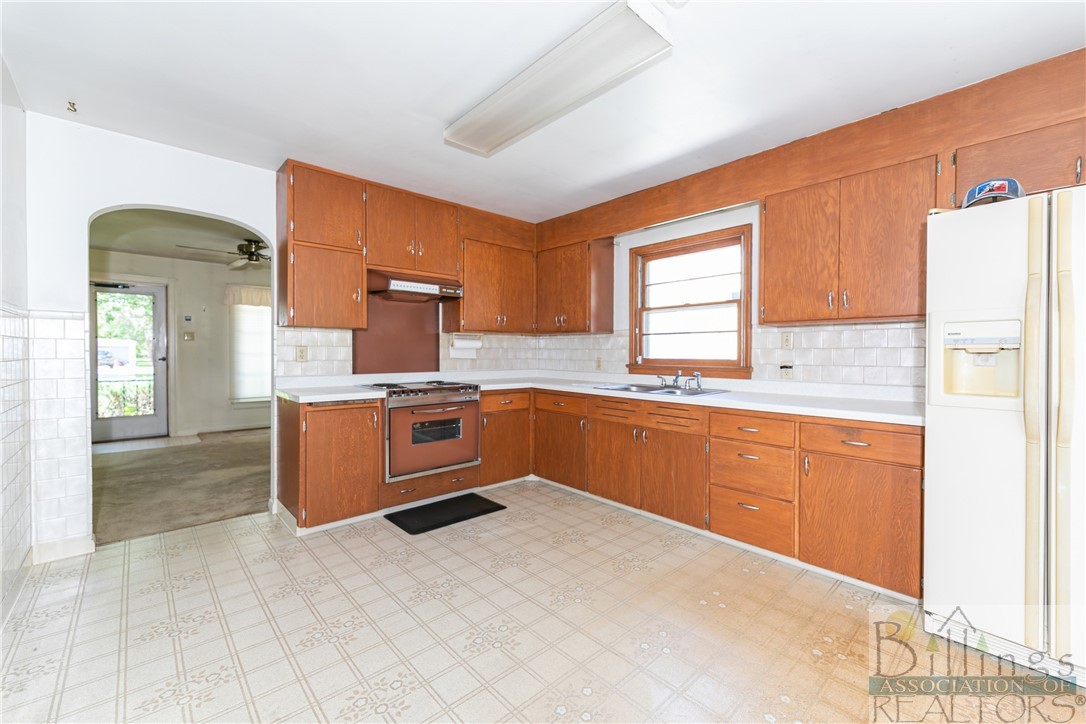 Billings, Montana 59101, United States, 2 Bedrooms Bedrooms, ,1 BathroomBathrooms,Residential,Contingent,54121