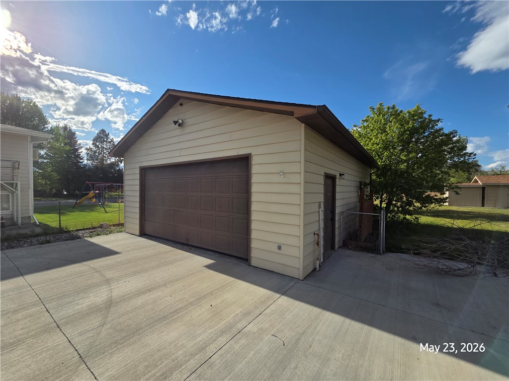 925 Steffanich Drive
