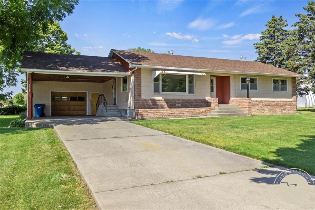 1304 Valley Drive