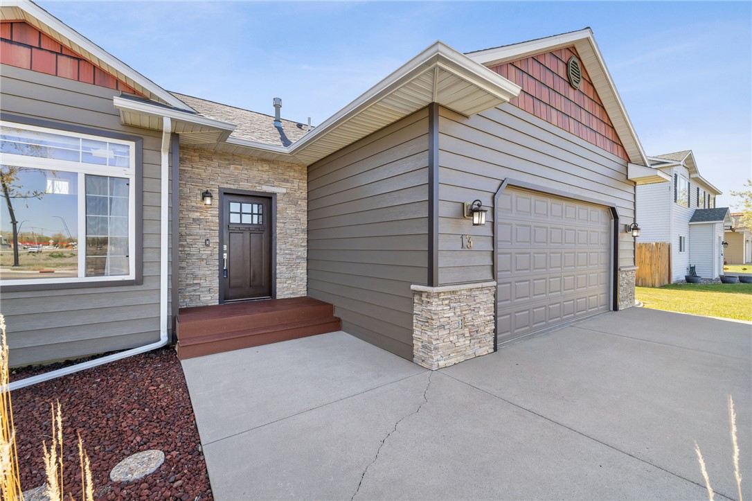 13 S 38th Street W