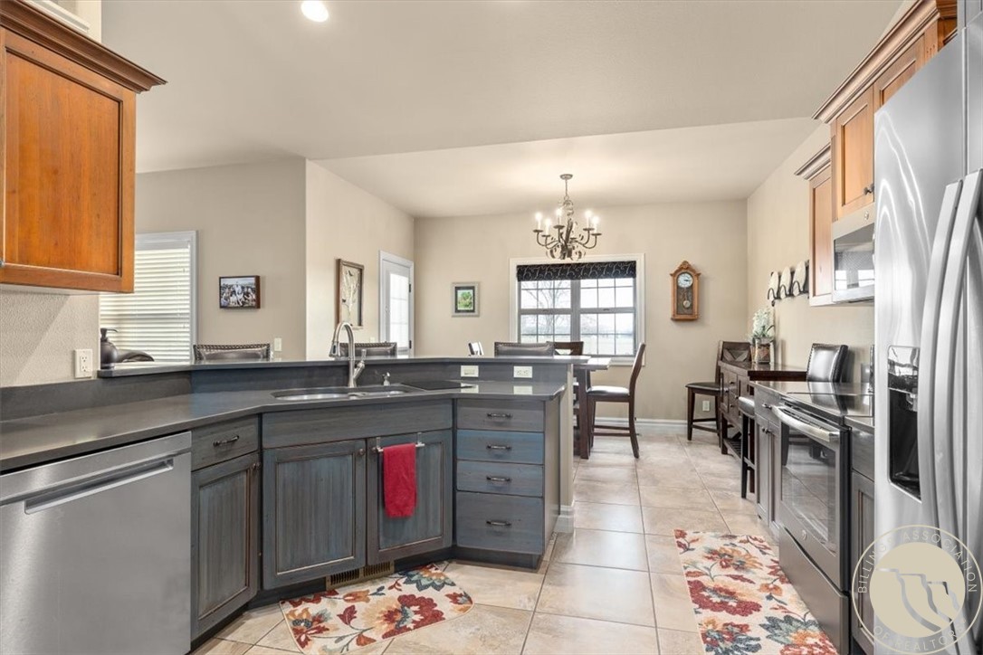 5808 Foxtail Loop S