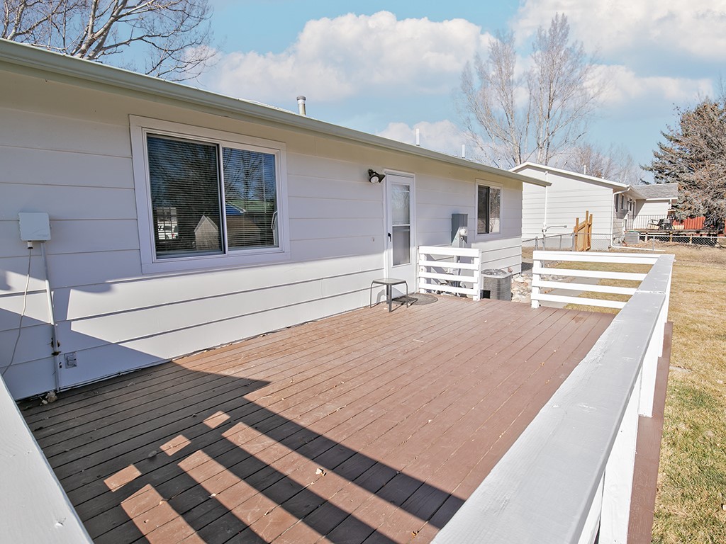 1109 10th Ave Avenue