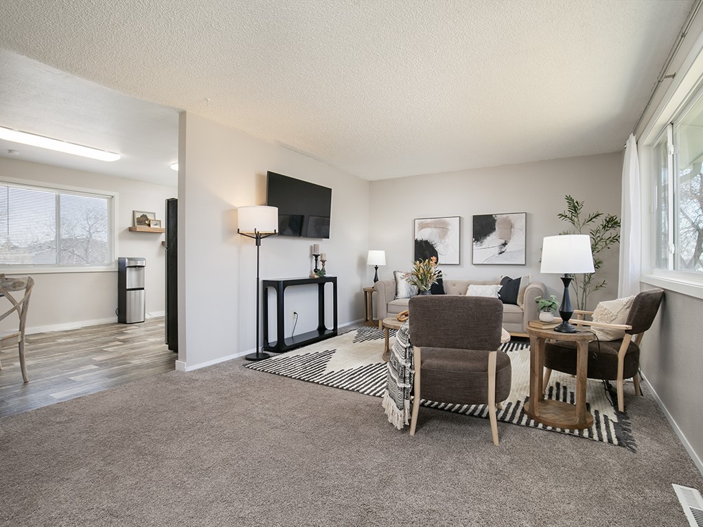 1109 10th Ave Avenue