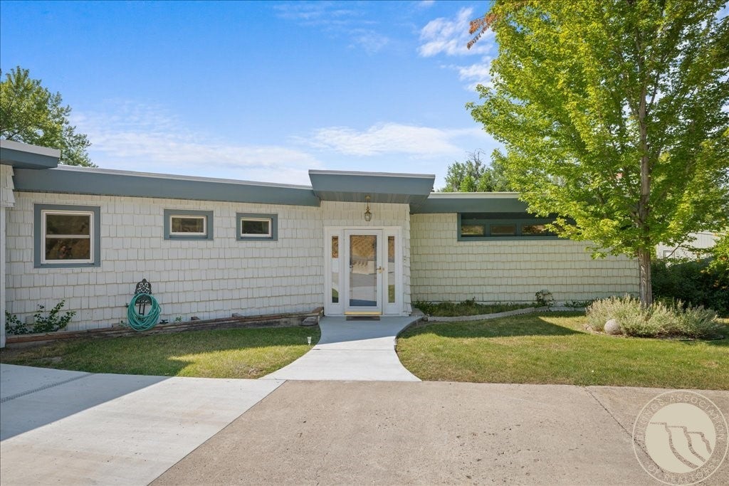 87 Mountain View Boulevard