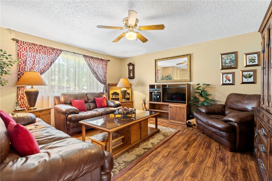 162 Lexington Dr