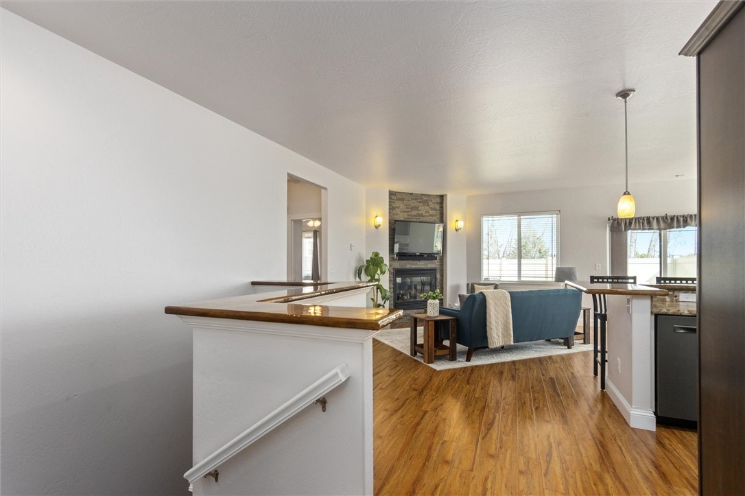 207 Boston Hill Rd Road