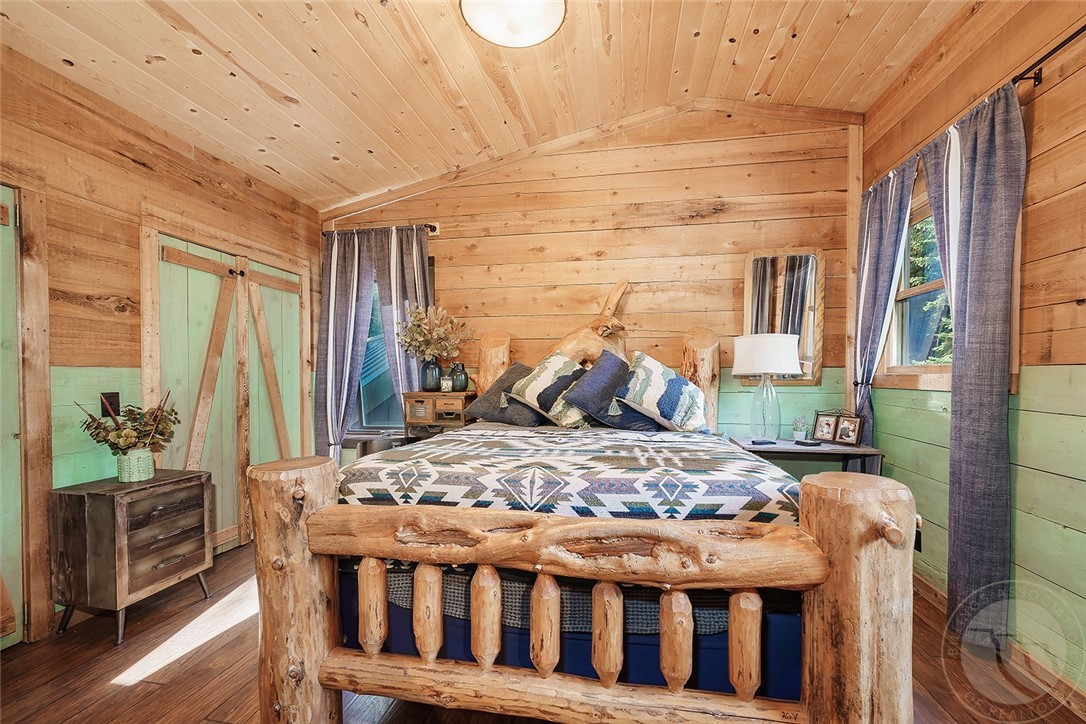 Red Lodge, Montana 59068, United States, 5 Bedrooms Bedrooms, ,5 BathroomsBathrooms,Residential,Active,120851